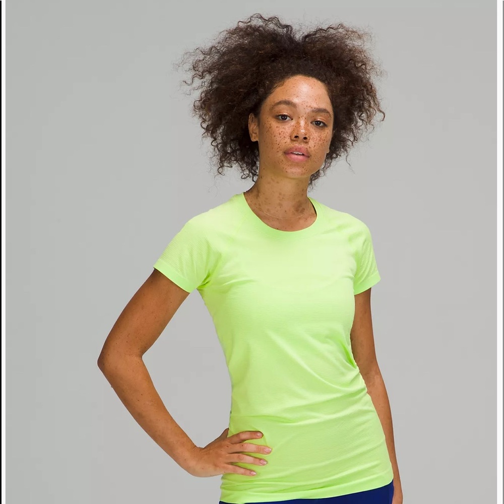 Lululemon “swiftly align”  shirt! Barely worn!